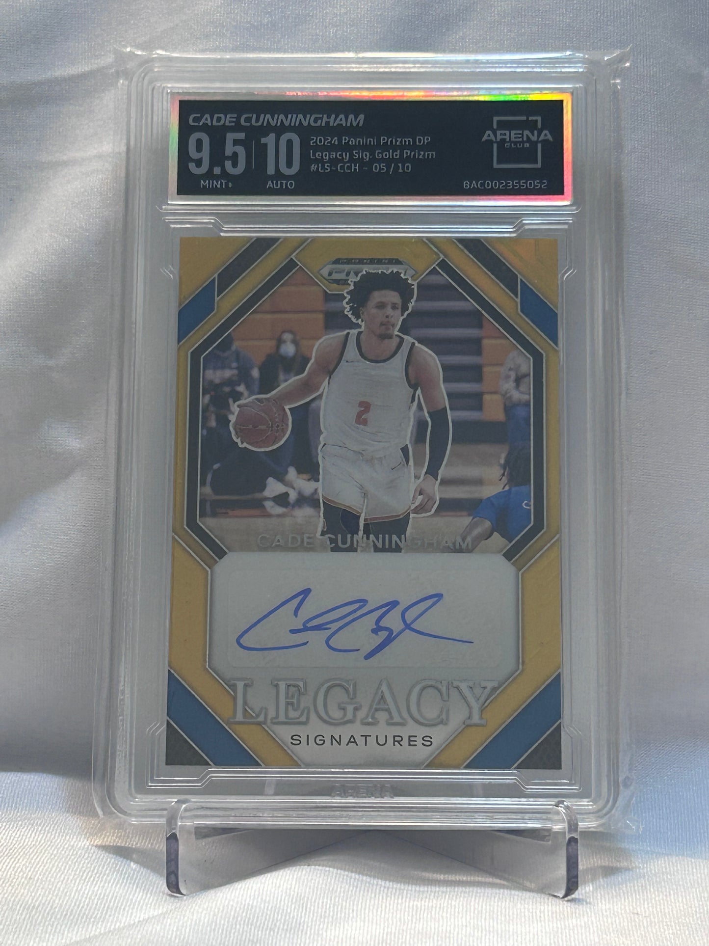 2024 Panini Prizm DP Legacy Signatures Gold Prizm Cade Cunningham /10 — Arena Club 9.5/10
